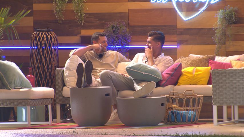 Jannik und Robin bei "Love Island" 2021