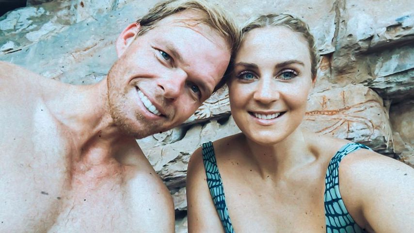 Scherz oder Ernst? Bachelor-Stars teilen "Verlobungs"-Clip