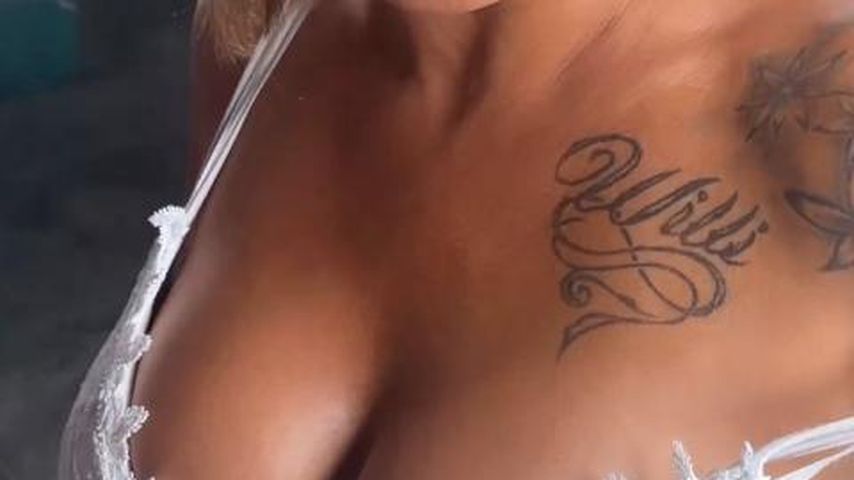 Jasmin Herren mit ihrem Willi-Tattoo