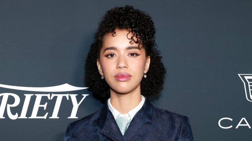 Jasmin Savoy Brown im November 2023