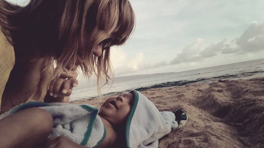 Jasmin Tawil mit ihrem Sohn