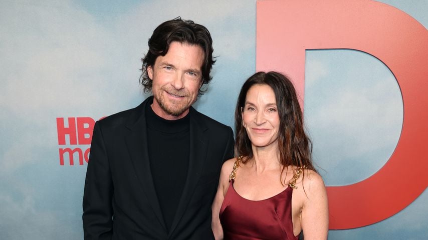 Seltener Auftritt: Jason Bateman mit Amanda auf Red Carpet