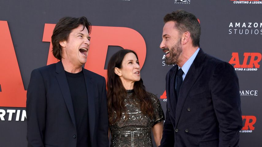 Jason Bateman, Ben Affleck und Amanda Anka bei der Premiere von "Air" in Los Angeles, 2023