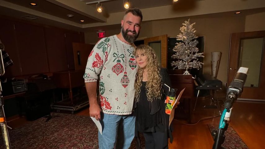 Jason Kelce singt mit Stevie Nicks Duett auf Weihnachtsalbum