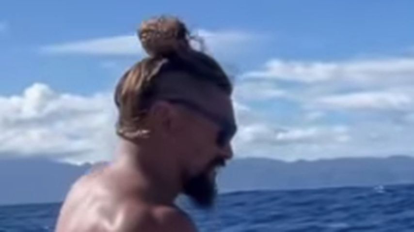 Jason Momoa bei einem Angelausflug