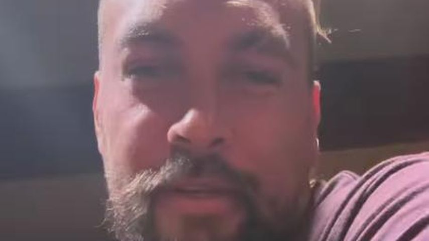 Zuckersüß! Jason Momoa hat neuen schweinischen Mitbewohner