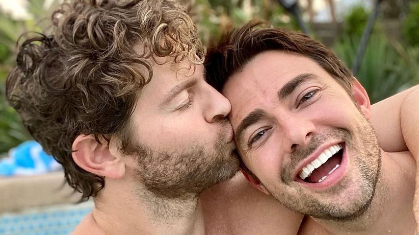 "Girls Club"-Star Jonathan Bennett hat sich verlobt