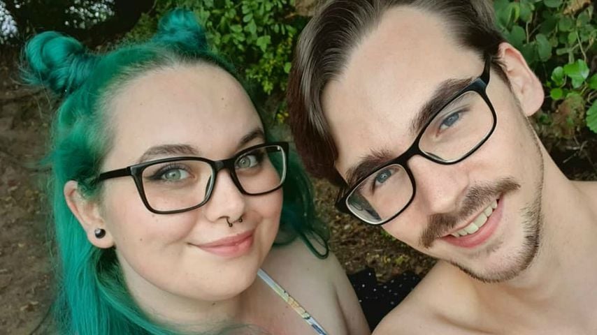 "Beauty & The Nerd"-Sven postet ersten Pärchen-Schnappschuss