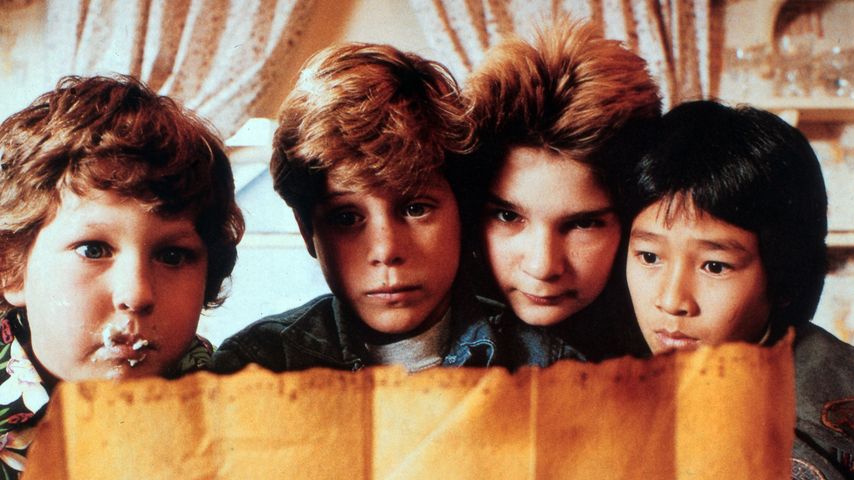 Jeff Cohen, Sean Astin, Corey Felman, Ke Huy Quan in "Die Goonies"