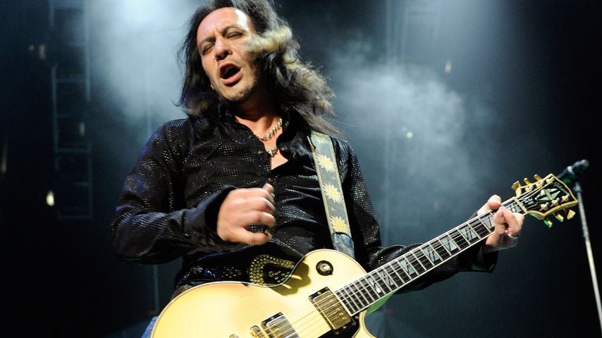 Jeff LaBar, Gitarrist