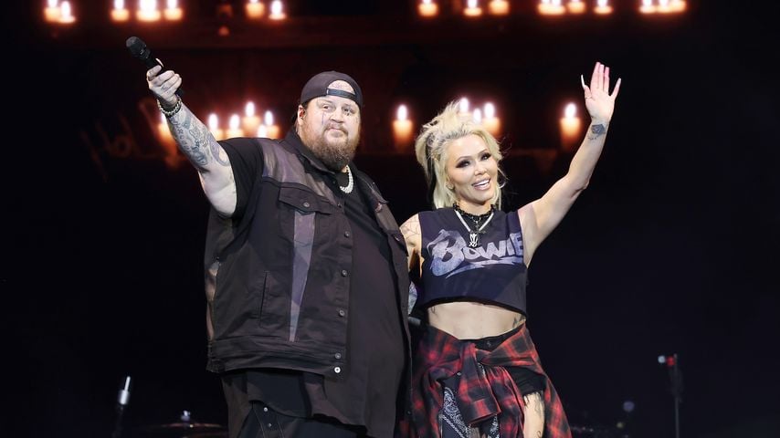 Jelly Roll und Bunnie Xo beim Stagecoach Festival 2024 in Indio, Kalifornien