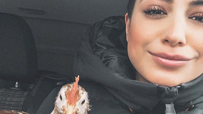 Sie muss Hühner abgeben: Jenefer Riili wehrt sich gegen Hate