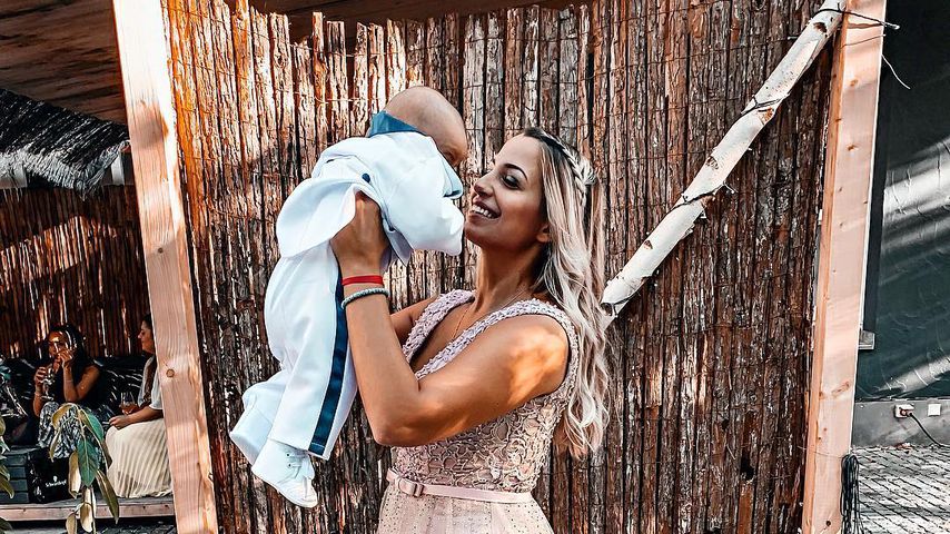 Stolze BTN-Jenefer Riili: Erstes Foto von Baby Milans Taufe!