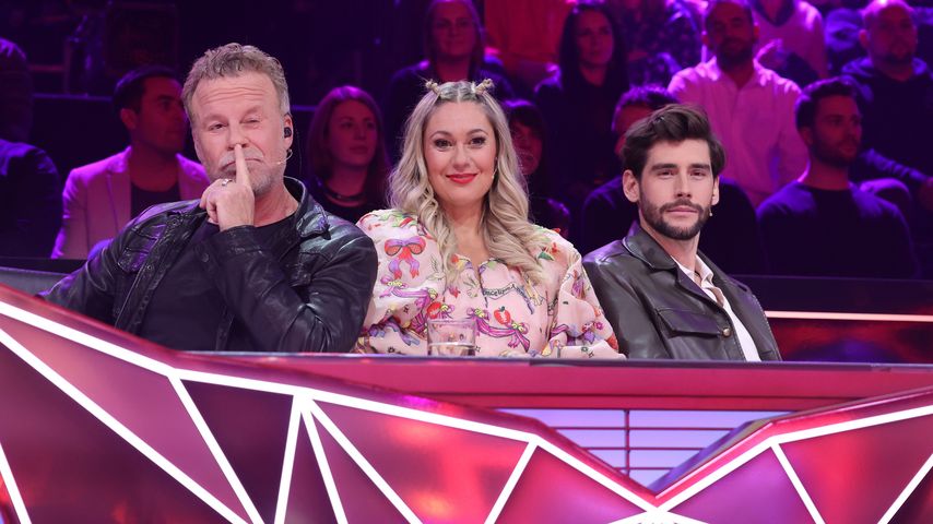 Jenke von Wilmsdorff, Ruth Moschner und Álvaro Soler bei "The Masked Singer"