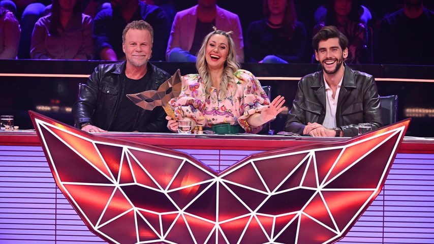 Auch der zweite Rategast feiert sein "Masked Singer"-Debüt!