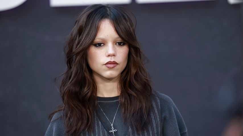Jenna Ortega wünscht sich Versöhnung in "Wednesday"-Familie