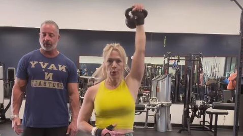 Jennie Garth mit ihrem Trainer Jason