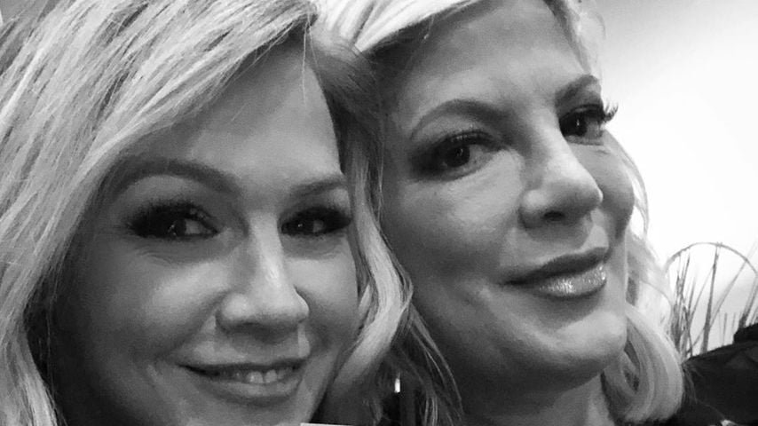 Jennie Garth und Tori Spelling im November 2019