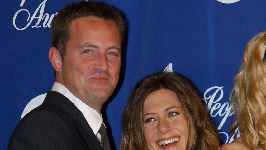 Jennifer Aniston und Matthew Perry bei einer Preisverleihung im Jahr 2012