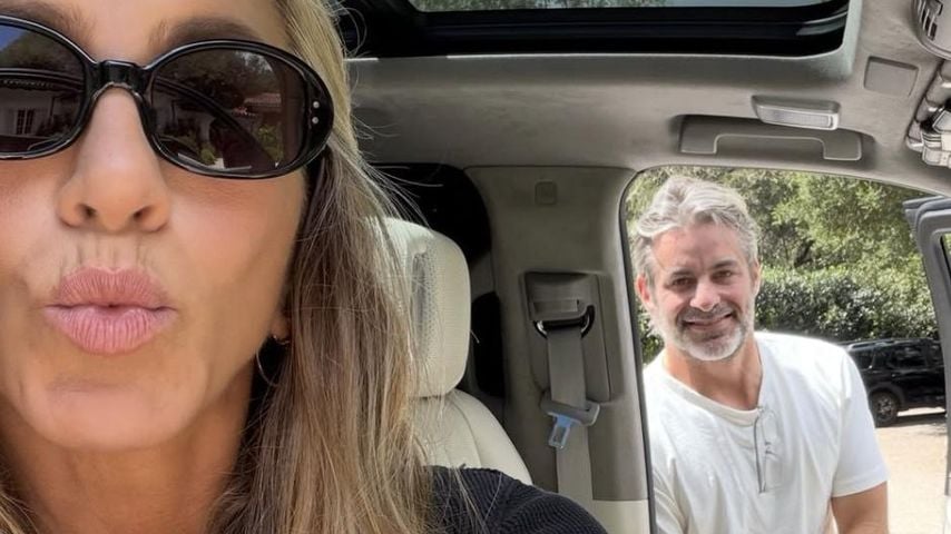 Jennifer Aniston zeigt sich glücklich mit Jim Curtis