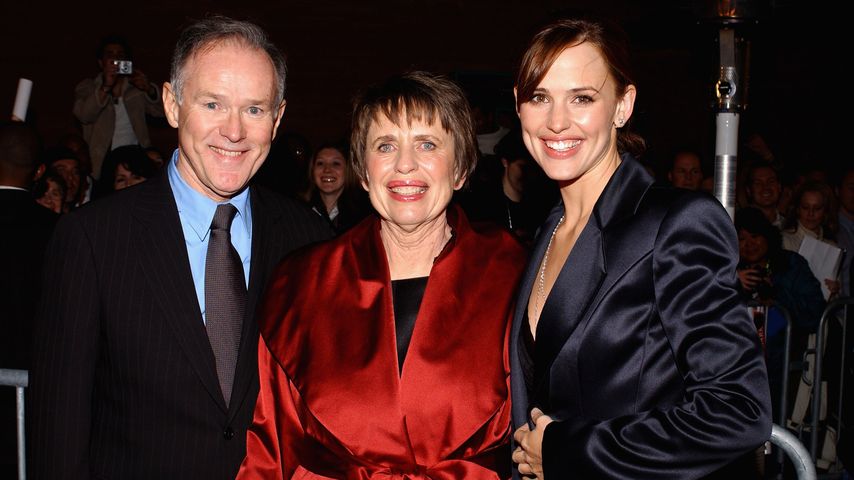 Jennifer Garner mit ihrem Vater William und ihrer Mutter Patricia im Jahr 2015