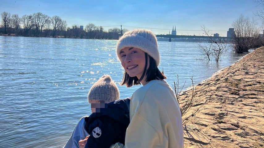 Jennifer Lange und ihr Sohn Anton, März 2025