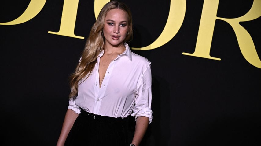 Jennifer Lawrence bei der Fashion Week in Paris