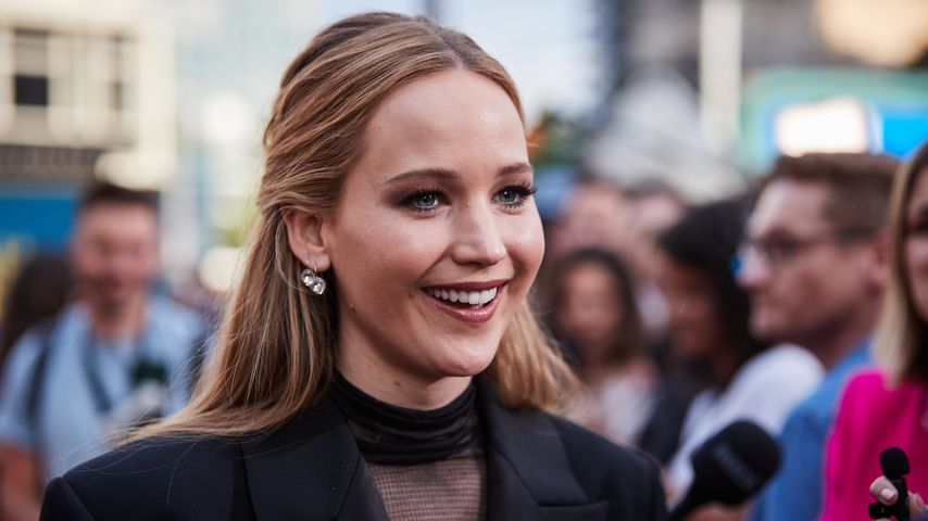 Jennifer Lawrence' Mutter verscherbelte ihre Toilette online