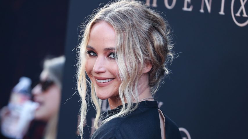 Weihnachtsstimmung: JLaw geht zu Mariah Careys Xmas-Song ab