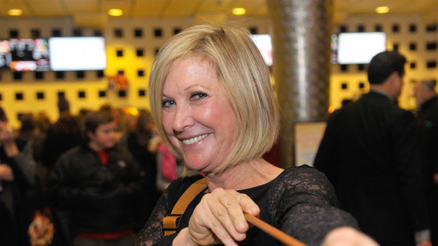 Jennifer Lawrence' Mama Karen