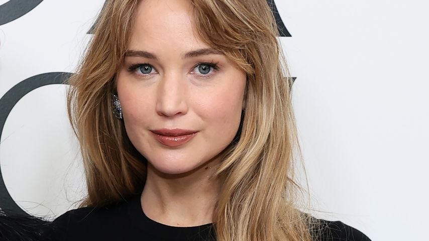 Enthüllt eine Decke den Namen von Jennifer Lawrence' Baby?