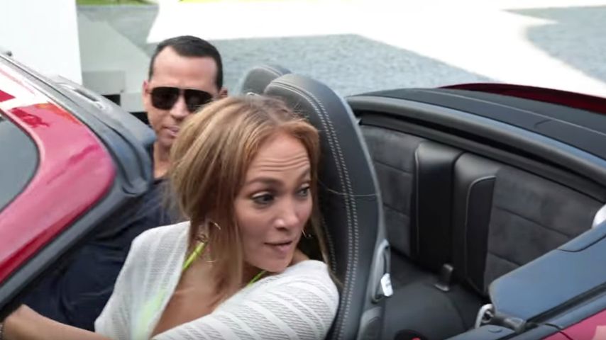 Jennifer Lopez und Alex Rodriguez in einem Porsche