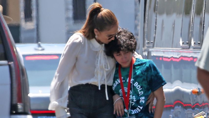 Jennifer Lopez gemeinsam mit ihrer Tochter Emme im Juni 2022