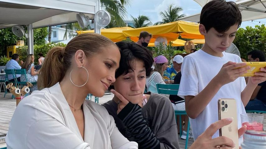 Jennifer Lopez mit ihren Kindern