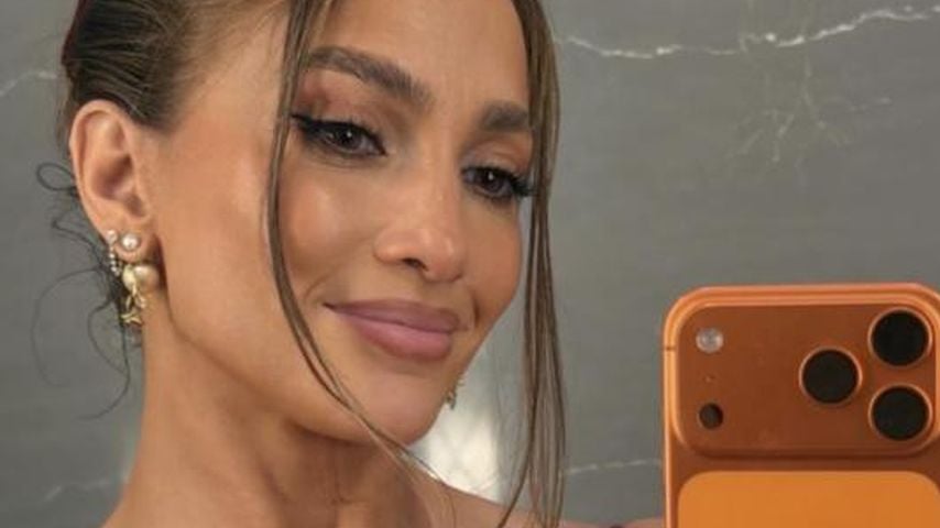 Hoppla: Jennifer Lopez passiert Photoshop-Fail bei Selfie