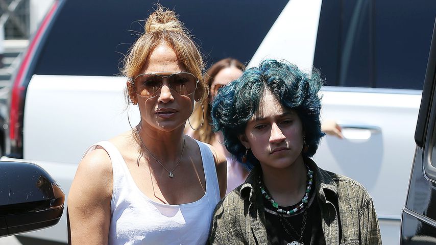 Starkes Duo! Jennifer Lopez performt mit Tochter Emme (14)