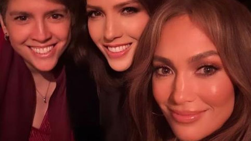 Selten: Jennifer Lopez postet Selfie mit ihren Schwestern!