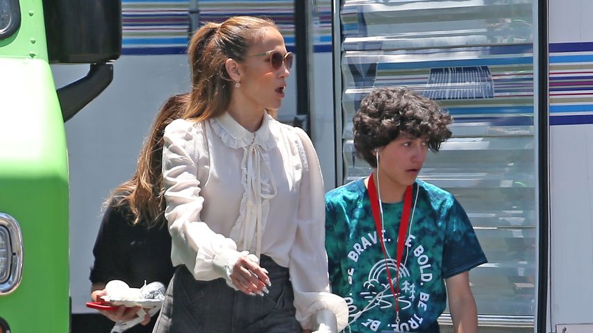 Jennifer Lopez mit ihrer Tochter Emme am Filmset von Ben Affleck