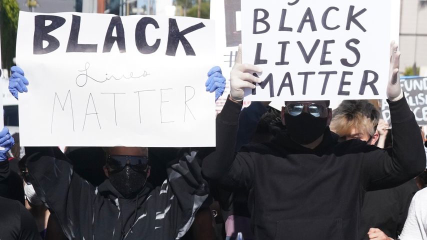 Jennifer Lopez und Alex Rodriguez auf einer "Black Lives Matter"-Demo in Hollywood im Jahr 2020