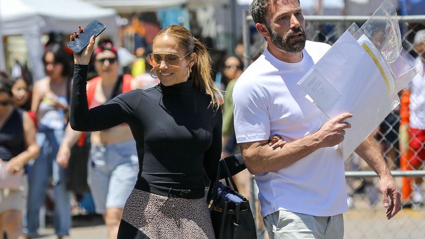 Jennifer Lopez und Ben Affleck auf einem Flohmarkt in Los Angeles