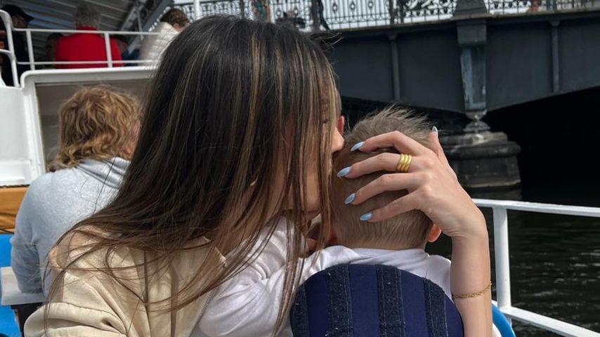 Jennifer Saro mit ihrem Sohn