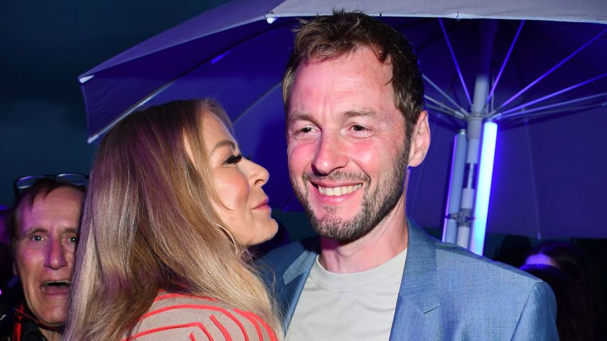 Jenny Elvers und Dieter Koennes auf der "Bertelsmann-Party 2023"