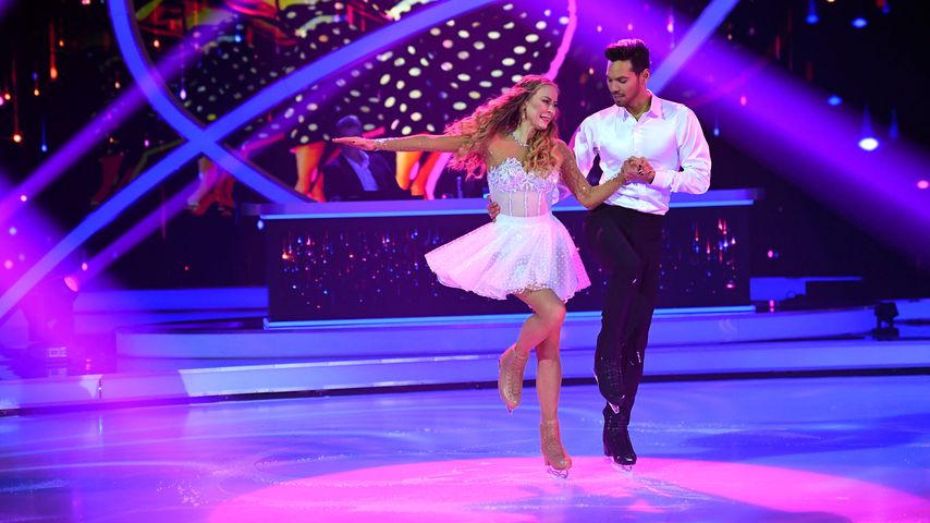 Jenny Elvers und Jamal Othman in der dritten Folge von "Dancing on Ice", 2019
