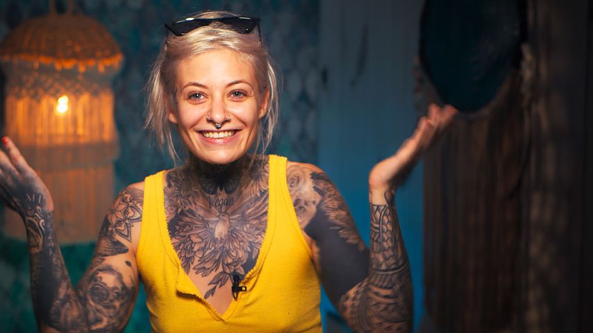 Jenny Schneider im Einzelinterview bei "Der Bachelor" 2020