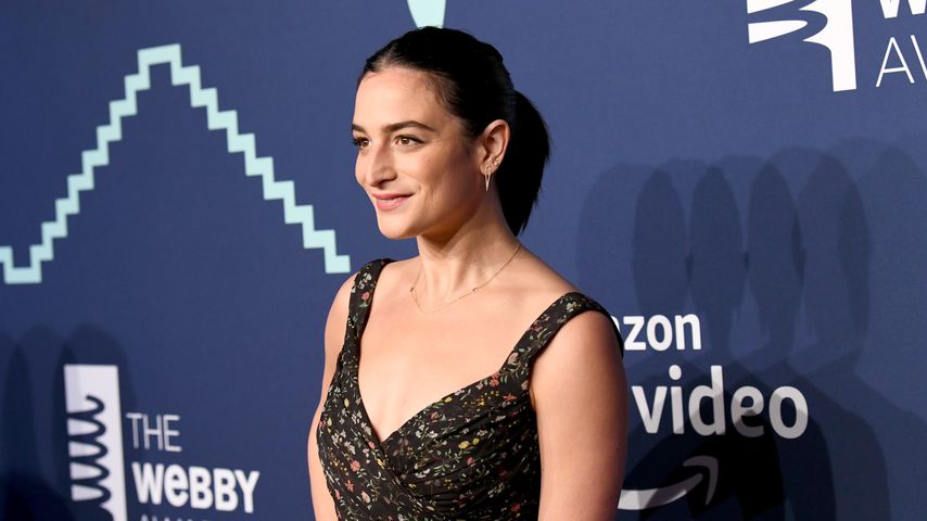Chris Evans' Ex Jenny Slate hat ihr erstes Baby bekommen