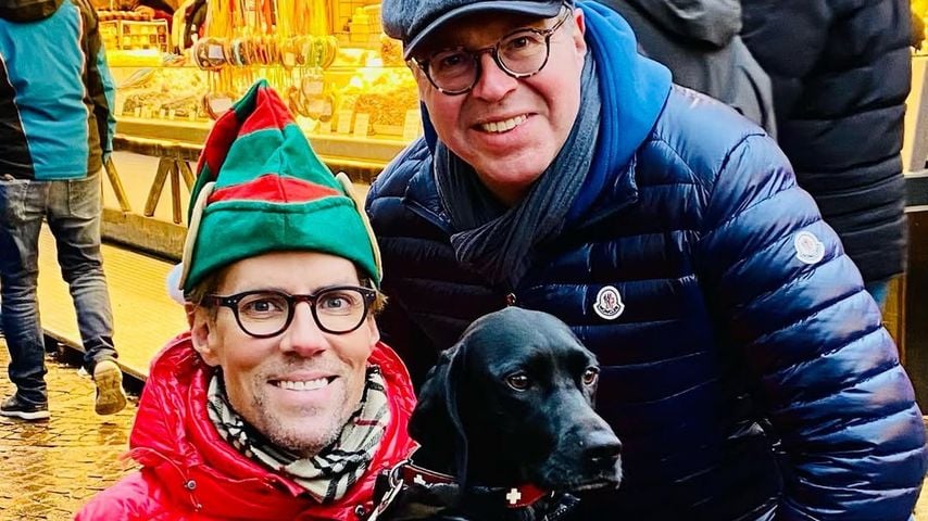 Jens Hilbert mit seinem Lebenspartner Uli und dem gemeinsamen Hund