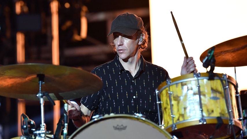 Jeremiah Green bei einem Konzert von Modest Mouse, Dezember 2021