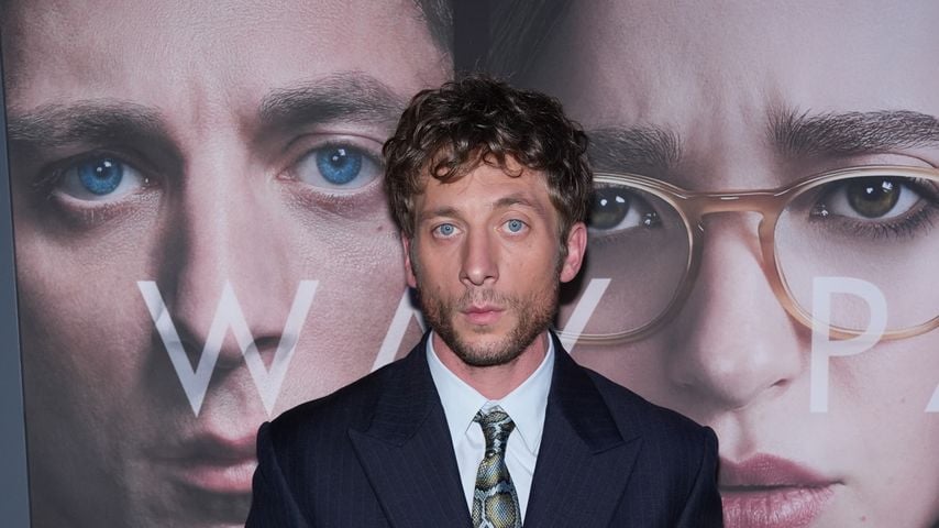 Nach Scheidung: Jeremy Allen White hält Händchen mit Model