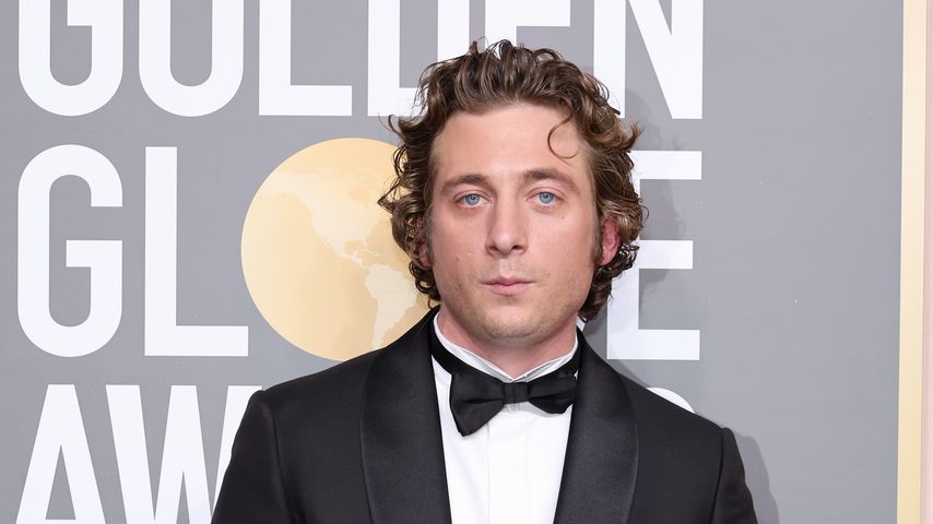 Schweißgebadet: Jeremy Allen White genießt Jogging-Session!