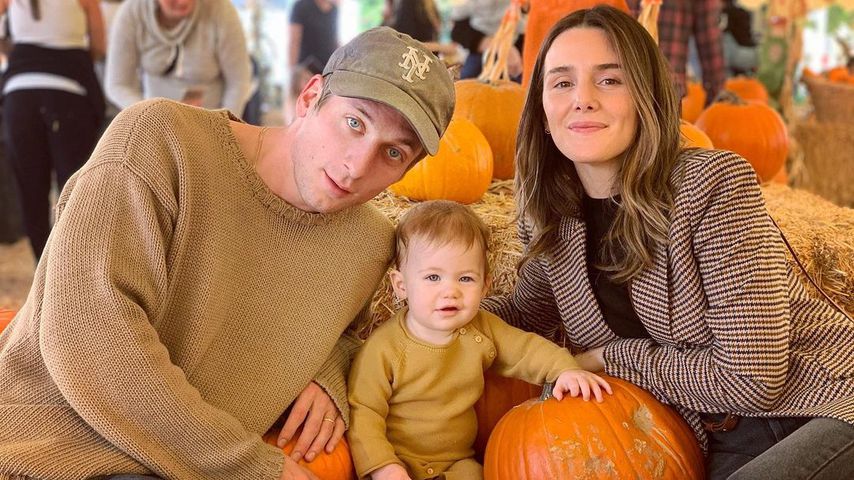 Jeremy Allen White mit seiner Frau Addison Timlin und seiner Tochter